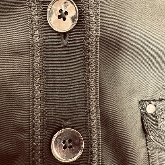 White House Black Market Army Green Utility Cropped Jacket Sz 8 - Picture 10 of 16